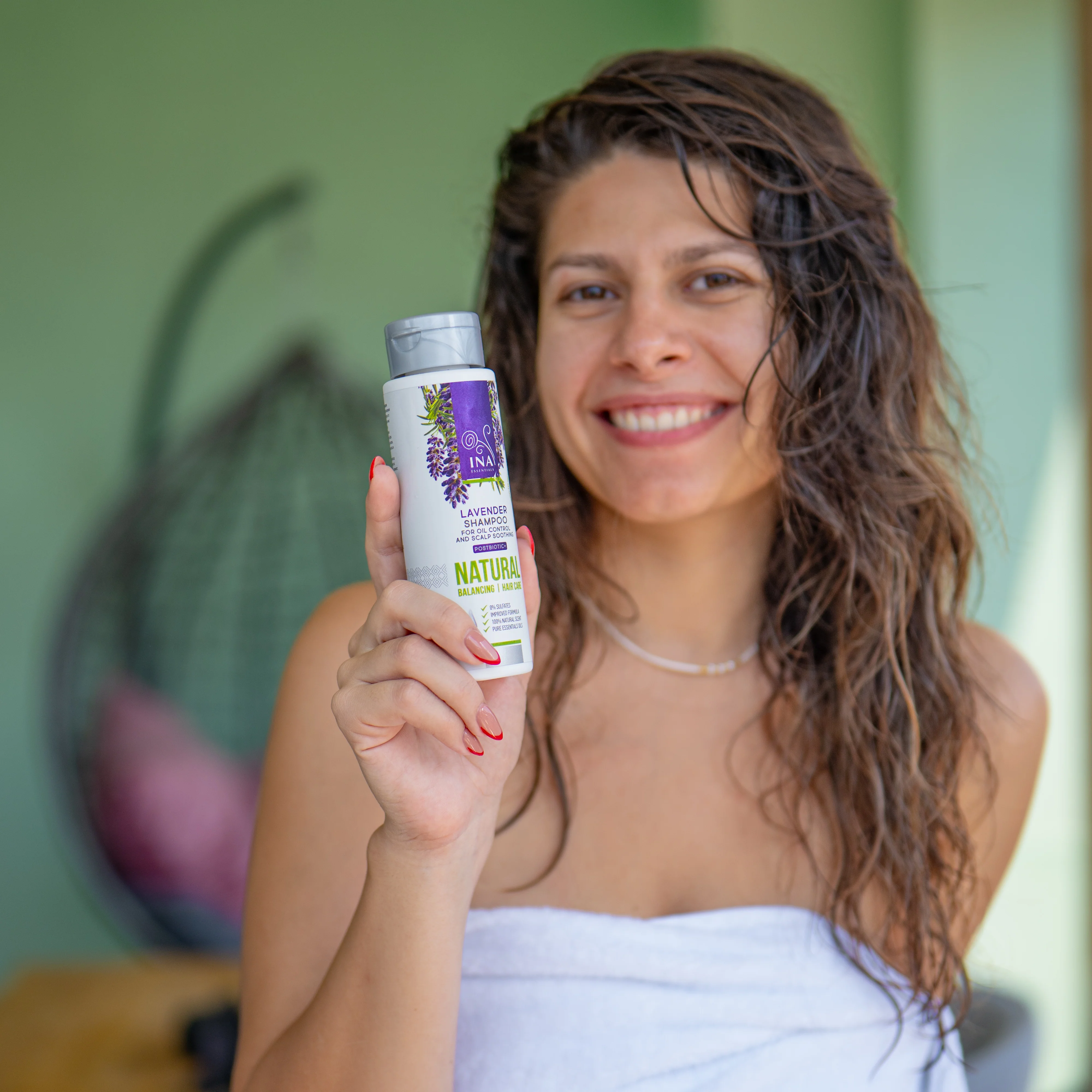 Natural Lavender Shampoo for Dandruff and Sensitive scalp - Image 3
