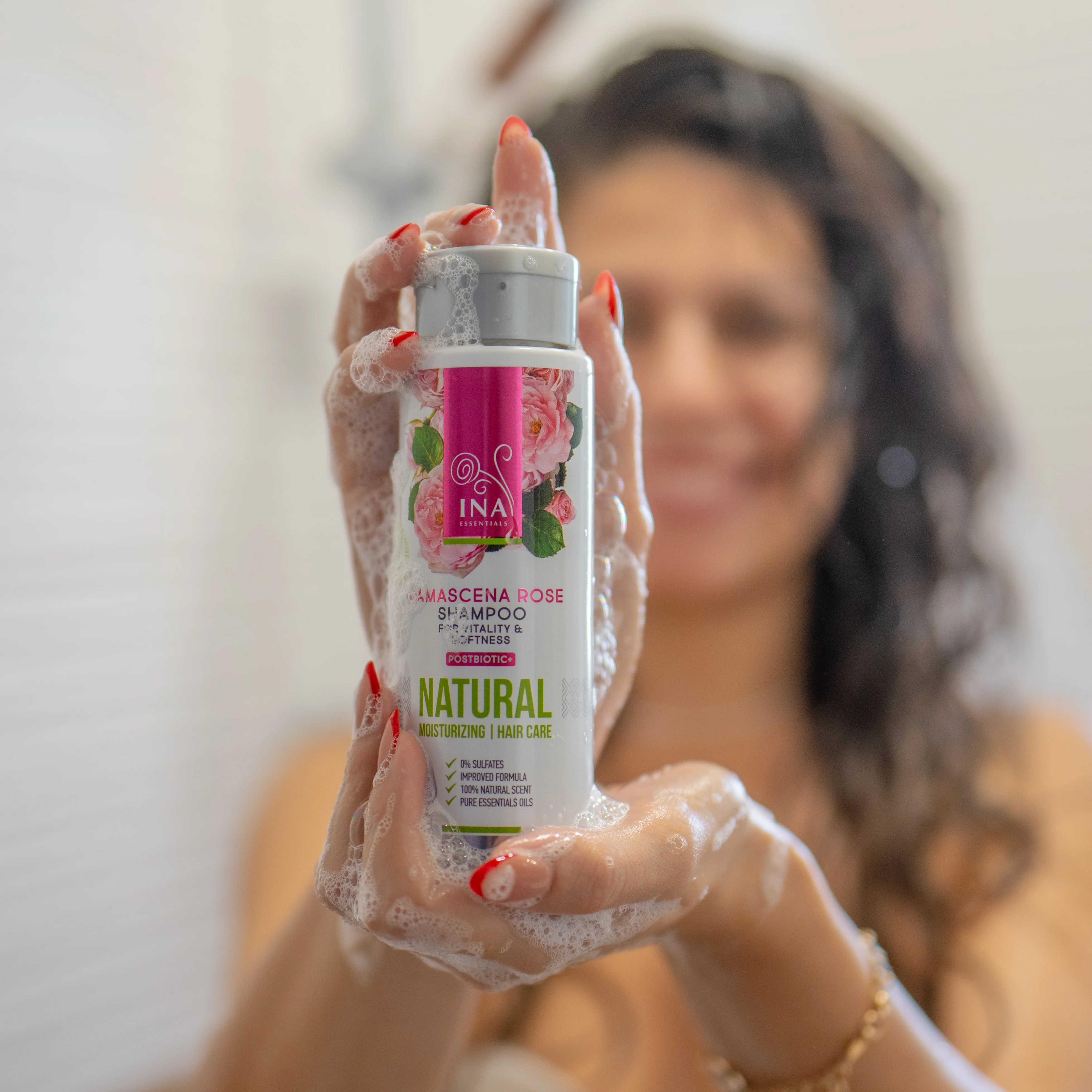 Natural Rose Shampoo for Dry and Damaged Hair - Image 3