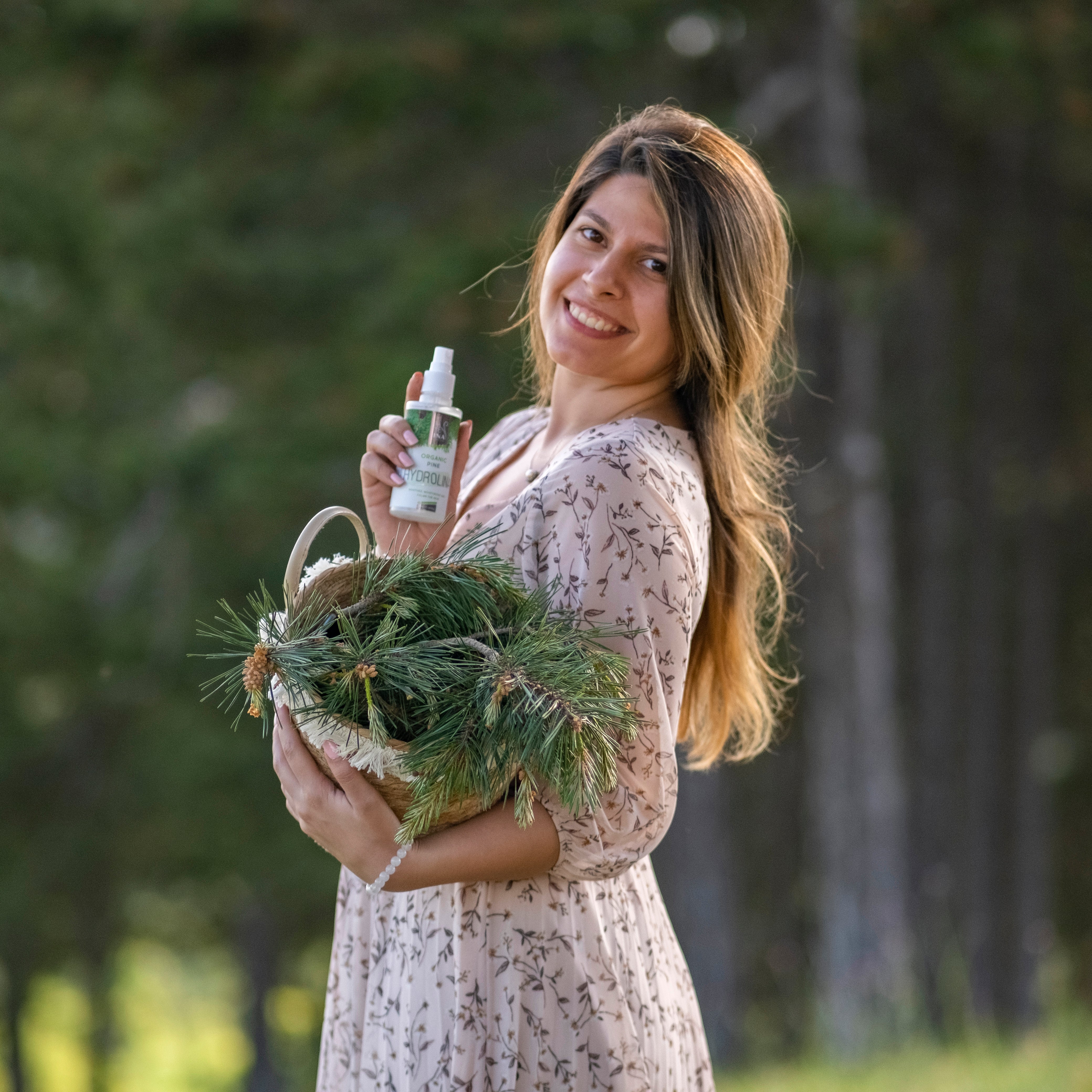 Organic White Pine Water - Hydrolina - Spray for skin Fungus and smelly feet - Image 5